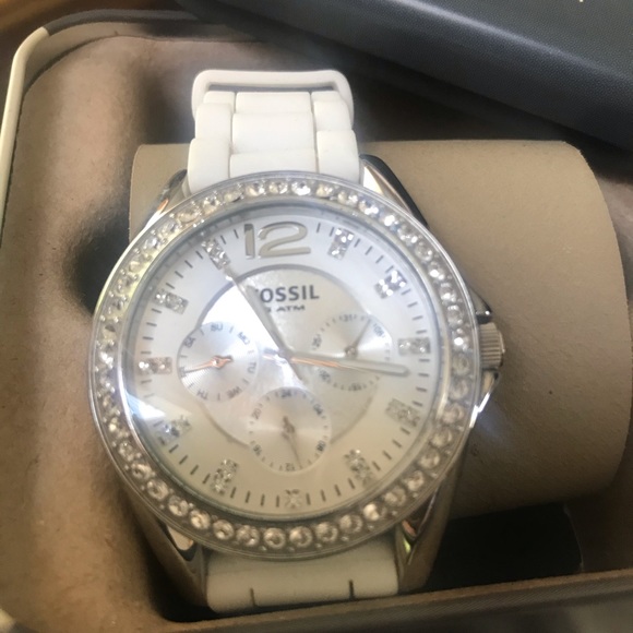 Fossil watch main image 6